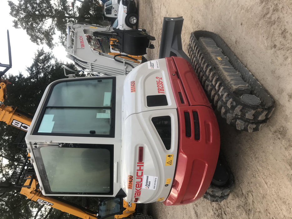 2020 TAKEUCHI TB-235-2CR