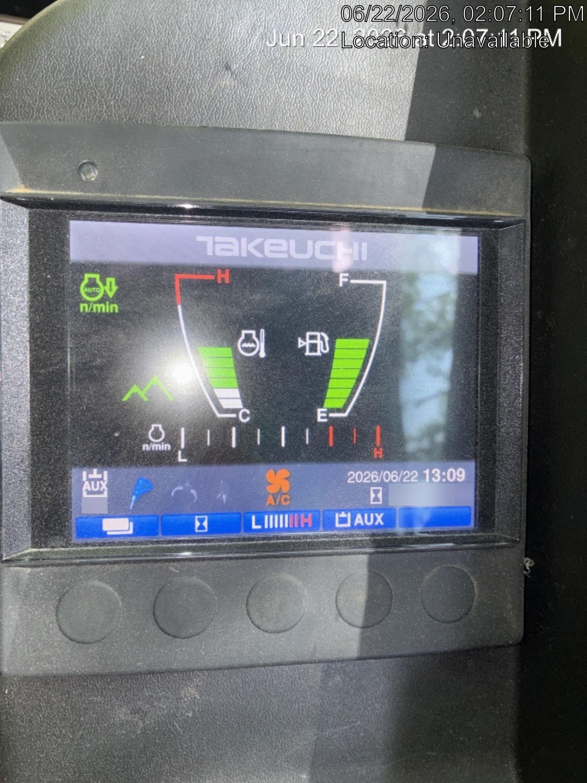 2022 TAKEUCHI TB235-2CR