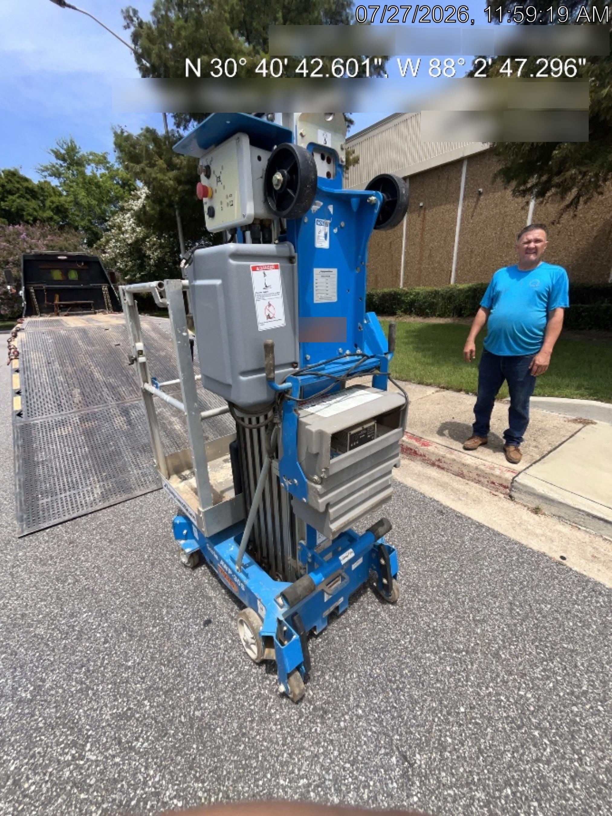 2019 GENIE AWP-30S