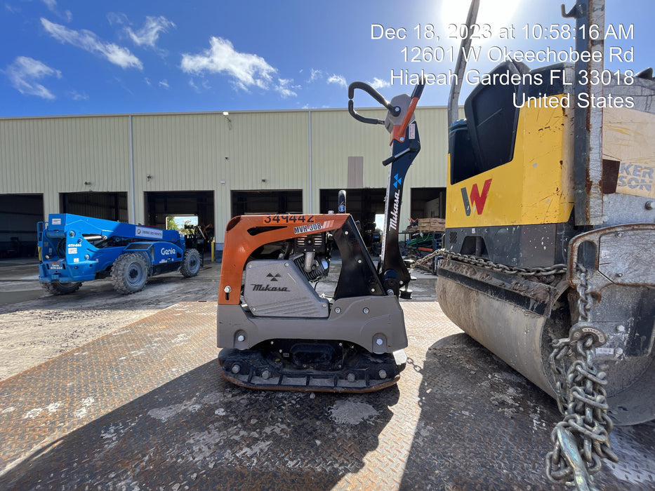 2023 Multiquip MV308GH Honda GX270, 18" Plate, Tachometer