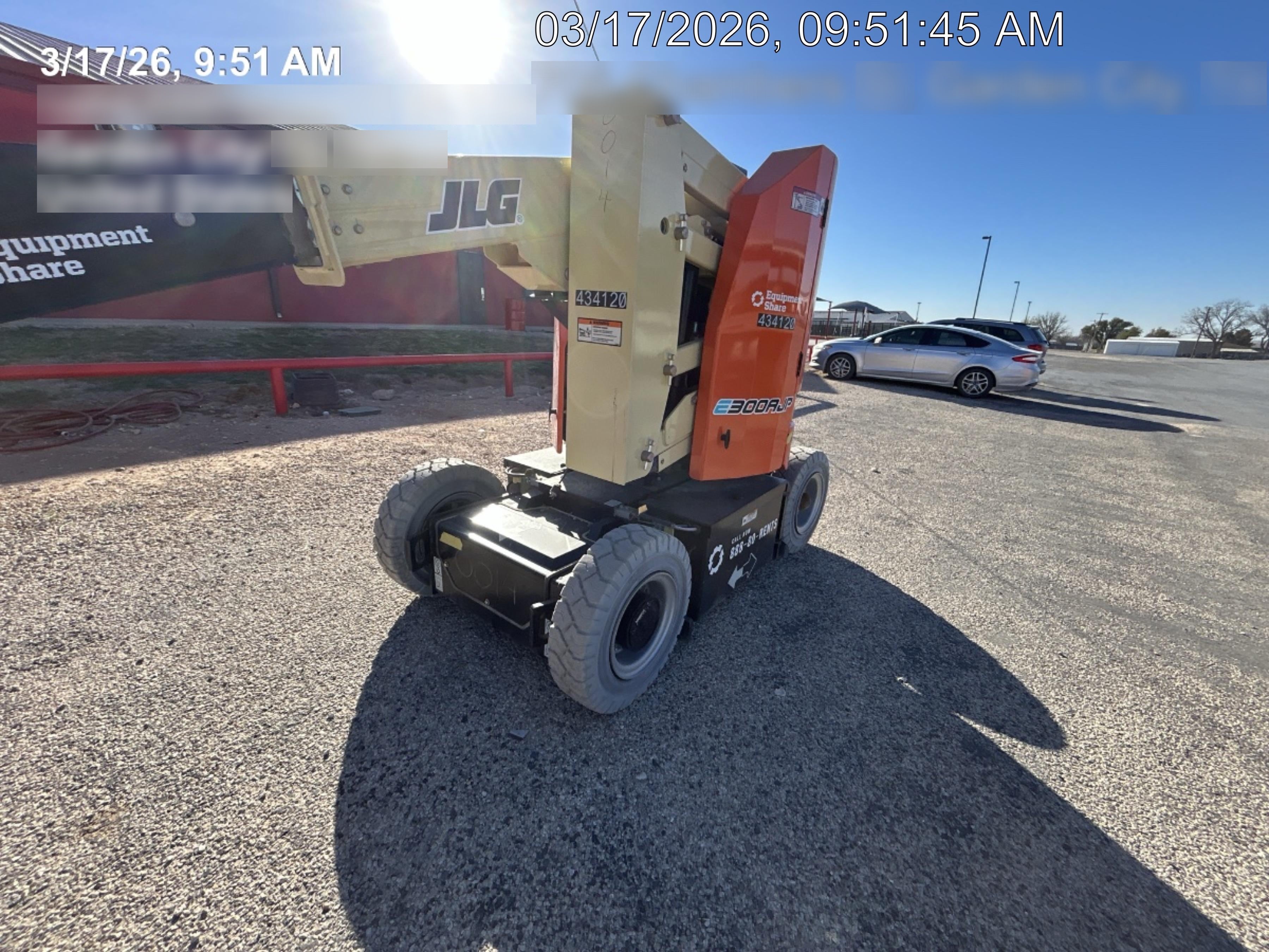 2024 JLG E300AJP