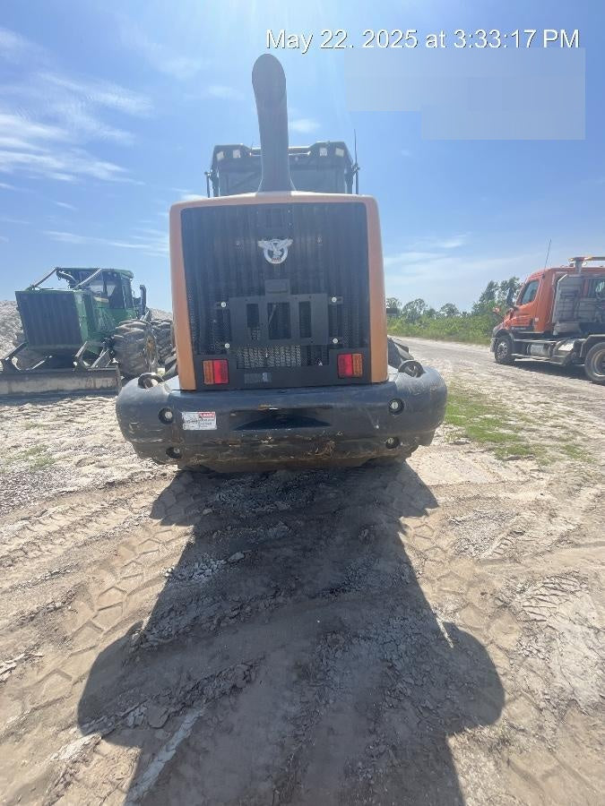 2022 CASE 621G