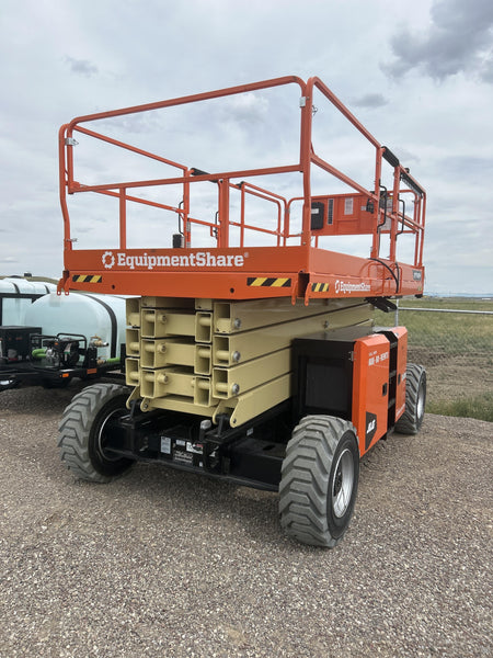 2025 JLG RT4394