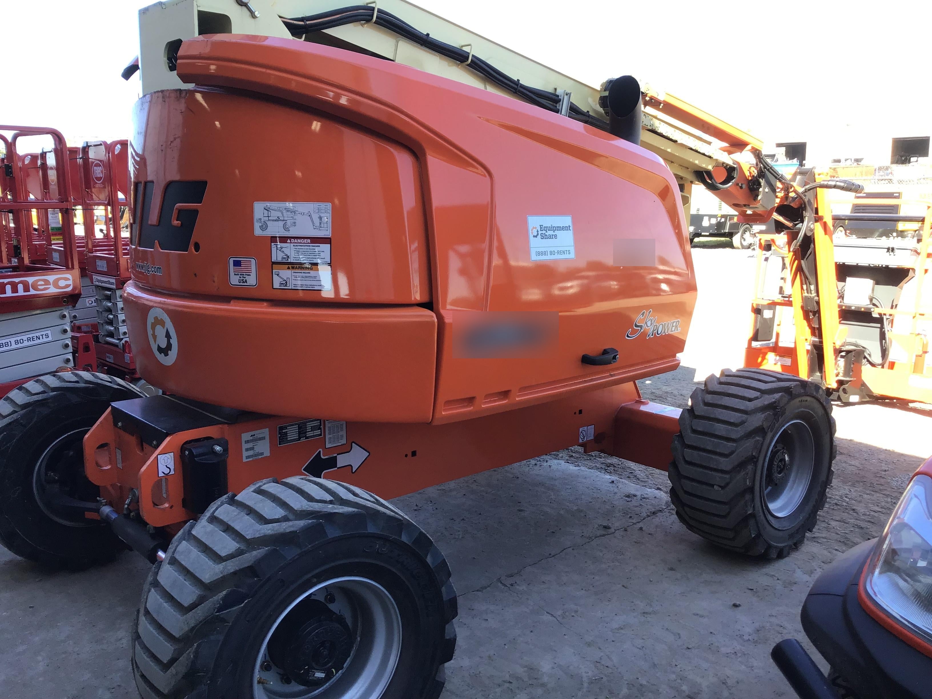 2019 JLG 450AJ