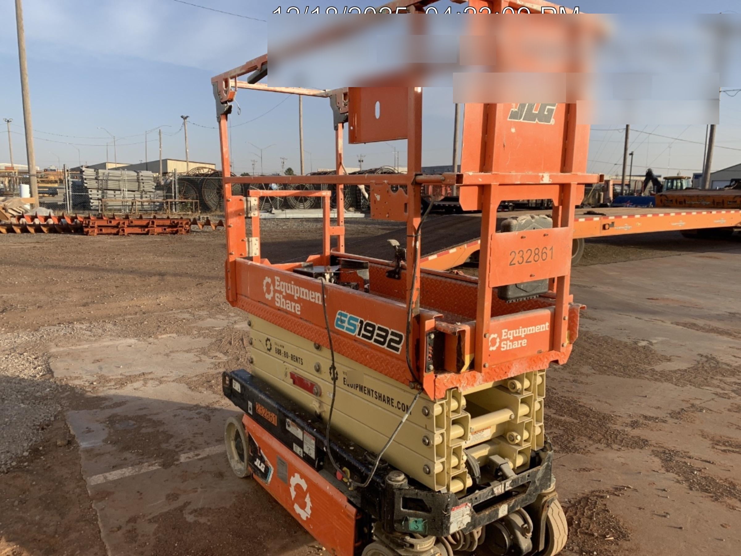 2022 JLG ES1932
