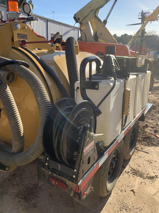 2021 Vac-Tron LP573XDT T4 Koehler Diesel Engine, 500 Gallon Debris Tank, x2 100 Gallon Water Tanks