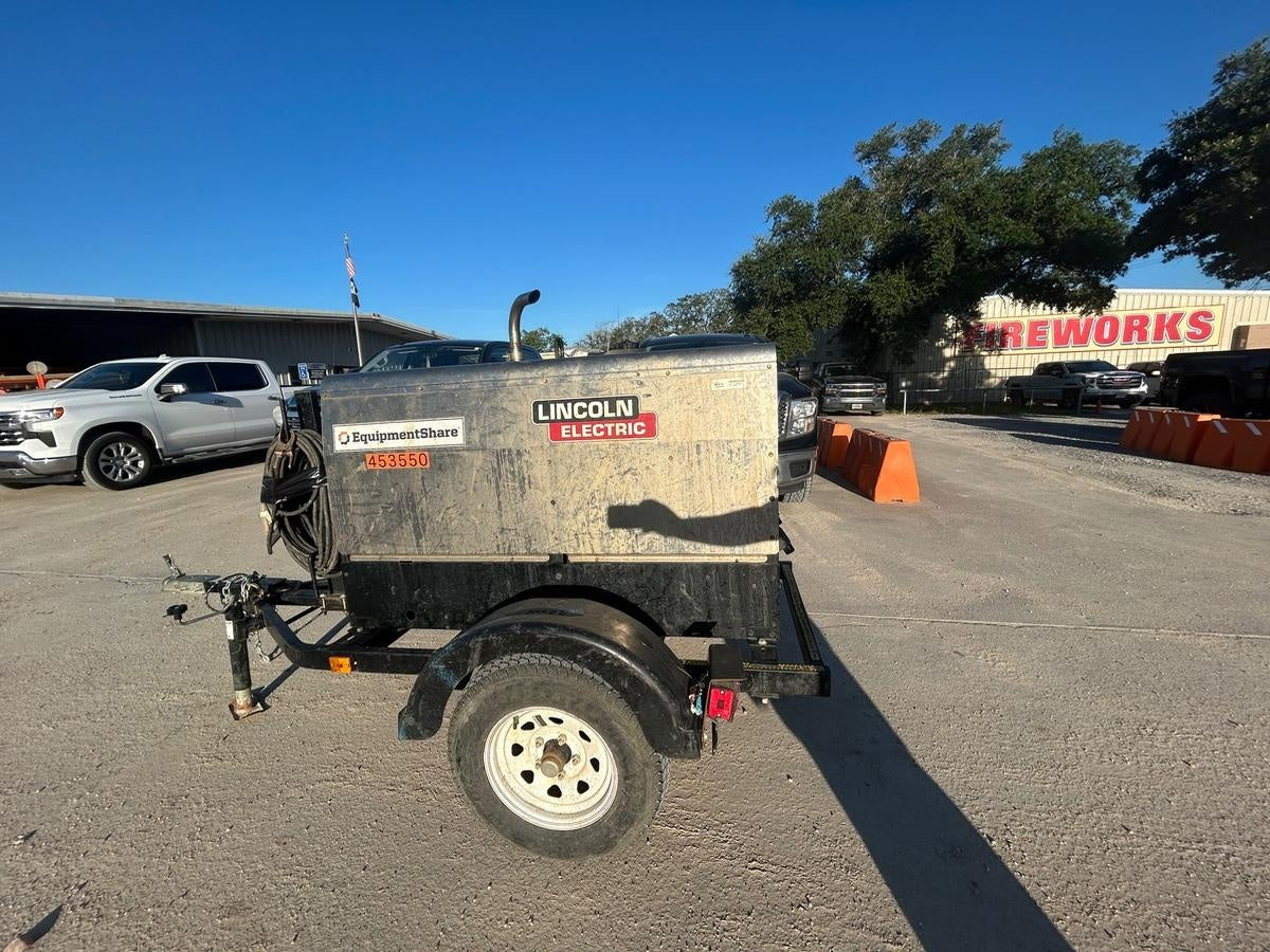 2024 Lincoln Electric LE400 Kubota V1505, Trlr, Cable Rack, Light Kit, ES Decals, T3