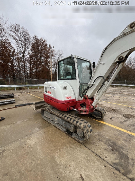 2020 Takeuchi TB240 CAB, AC/HEAT, THUMB