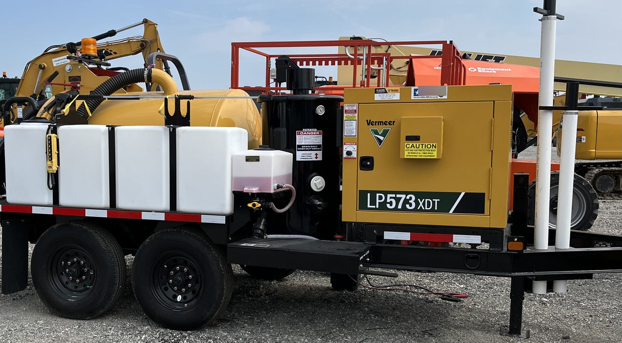 2023 Vac-Tron LP573XDT T4 Koehler Diesel Engine, 500 Gallon Debris Tank, x2 100 Gallon Water Tanks