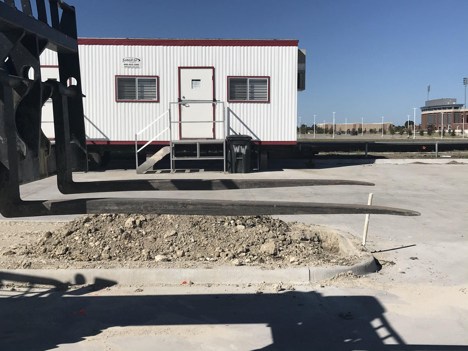 2020 Genie GTH-844 Canopy, Solid Tires, Work Lights, Beacon, Aux Hydraulics, Back up Alarm, Lifting Eye