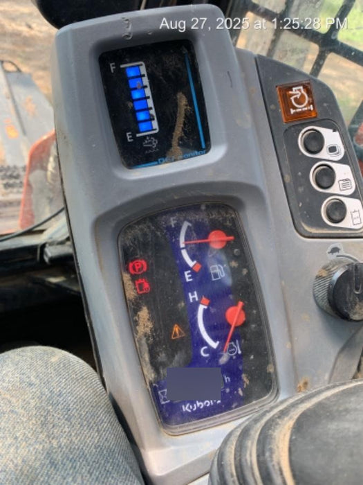 2019 Kubota SVL95-2S Cab/Heat/Air, Standard Tracks, Standard Flow, Hydraulic QC 80" HD w/ Smooth Cutting Edge