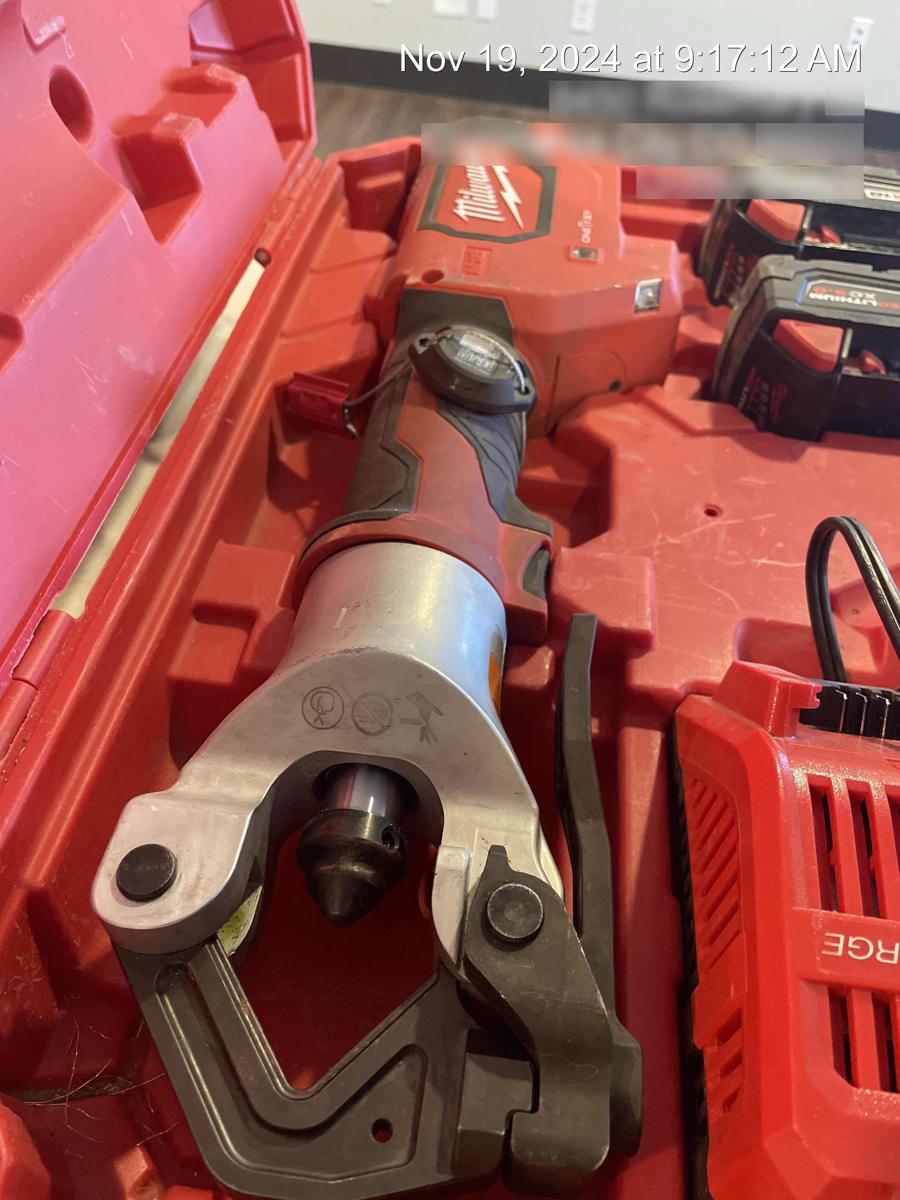2021 MILWAUKEE 2877-22
