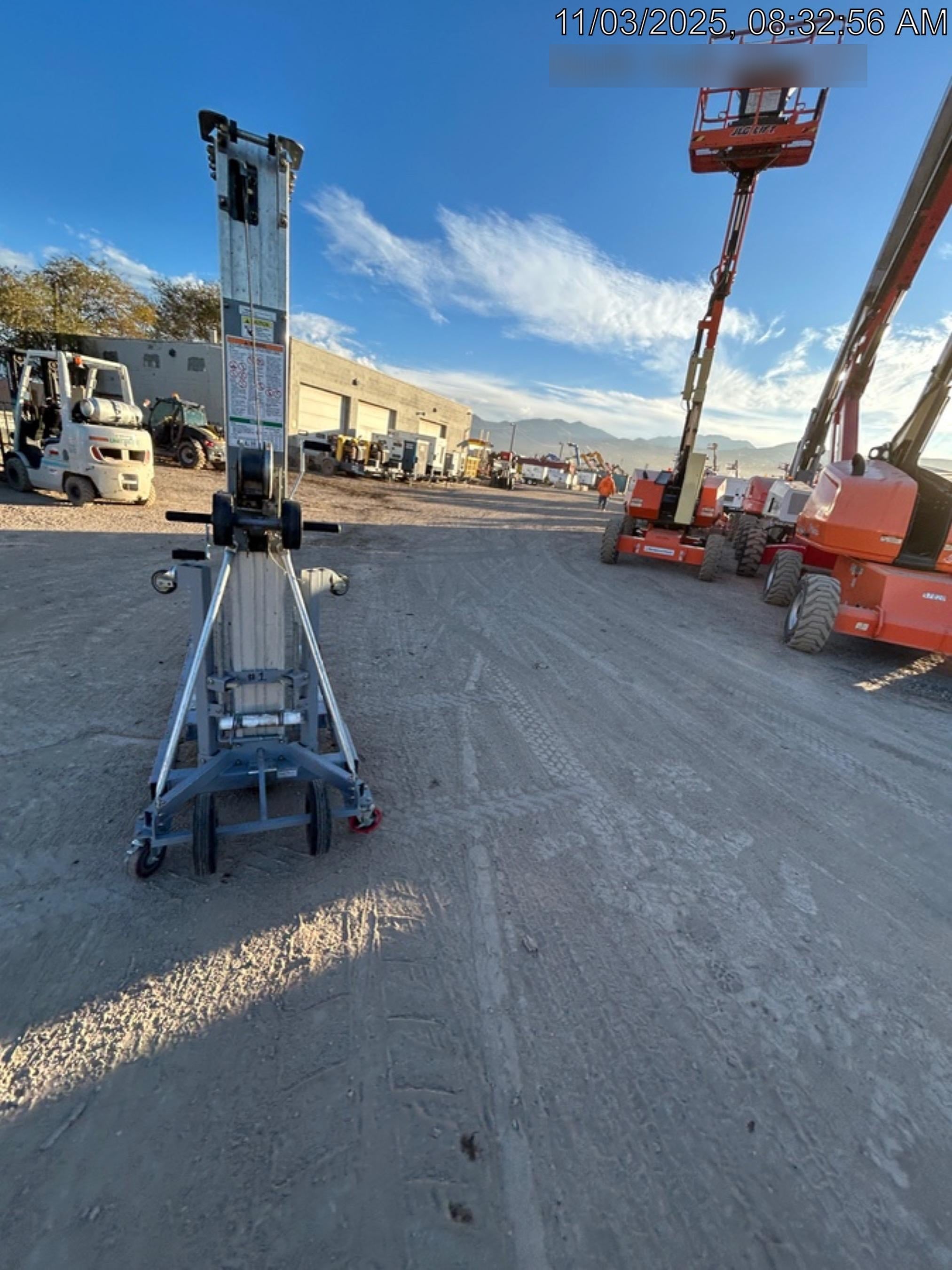 2023 GENIE SLC-24
