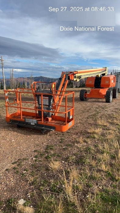2019 JLG 860SJ