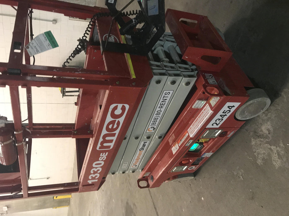 2019 MEC 1330SE MEC 1330SE w/ES Track Hardware, Full Extended 2 Year Warranty