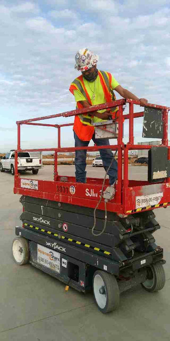 2016 Skyjack SJIII-3226 26' Scissor Lift