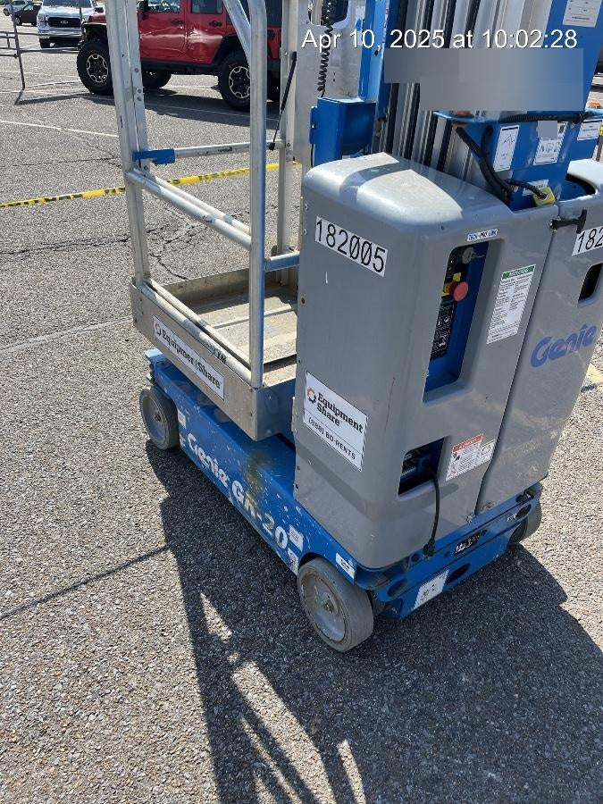 2021 GENIE GR-20