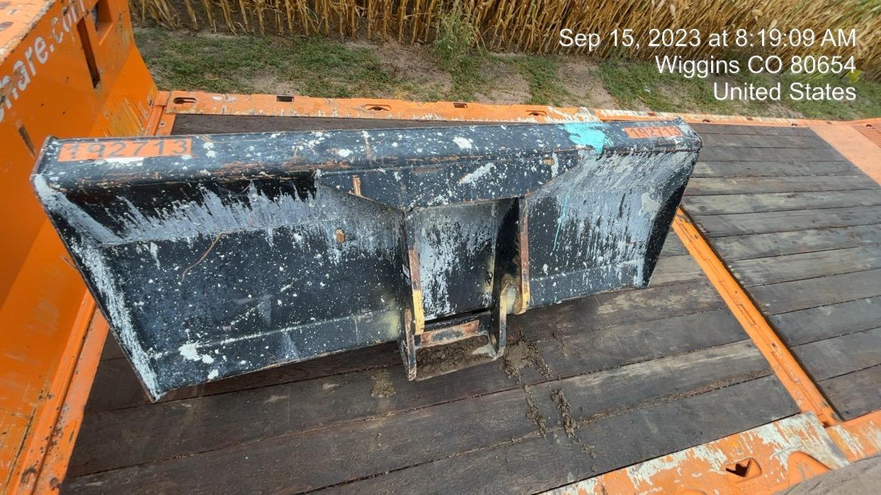 2016 SKYTRAK 70" Bucket, Telehandler 6k-7k