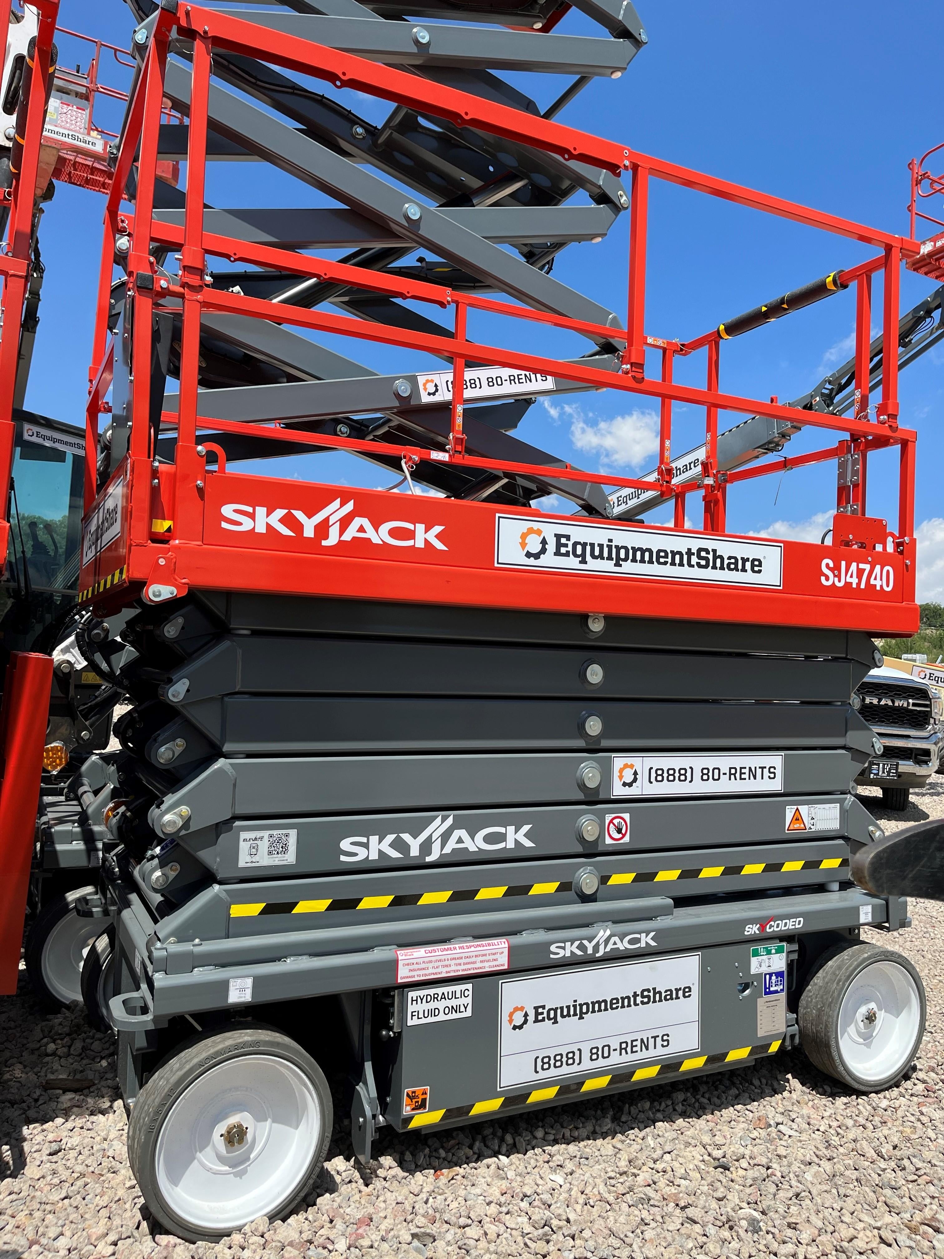 2023 SKYJACK SJ4740