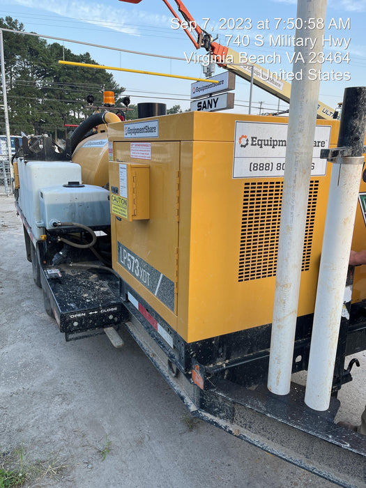 2022 Vac-Tron LP573XDT T4 Koehler Diesel Engine, 500 Gallon Debris Tank, x2 100 Gallon Water Tanks