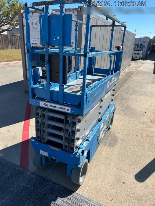 2018 Genie GS-3232 Genie GS3232 Lift w/Folding Rails and Swing Gate