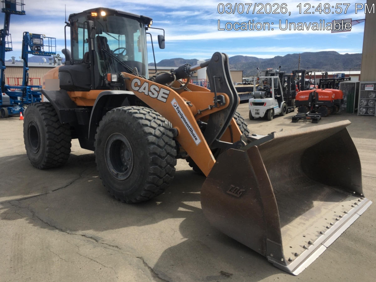 2023 CASE 821G