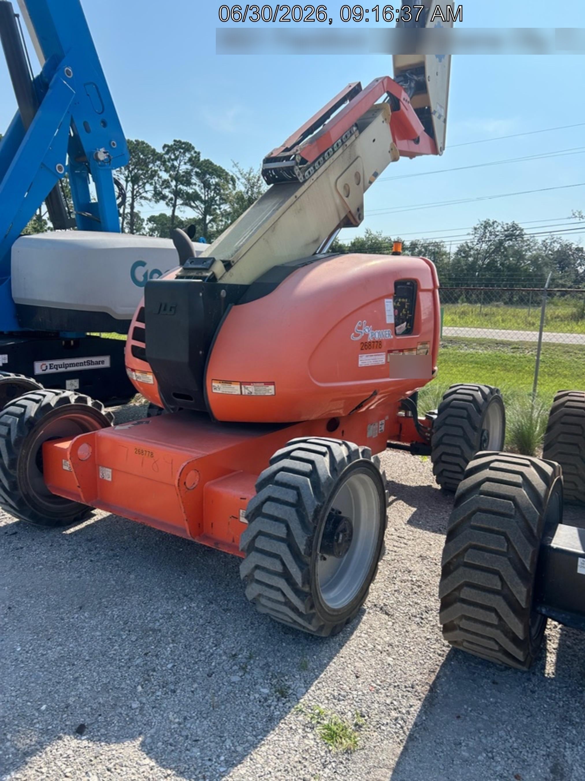 2022 JLG 600AJ