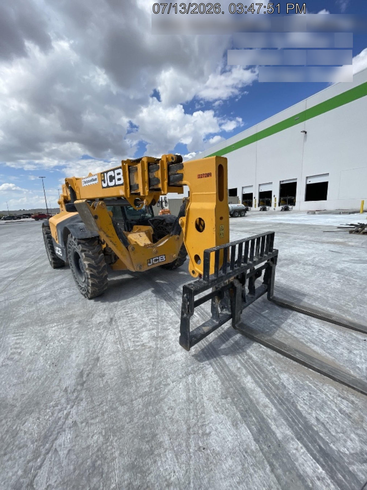 2022 JCB 510-56