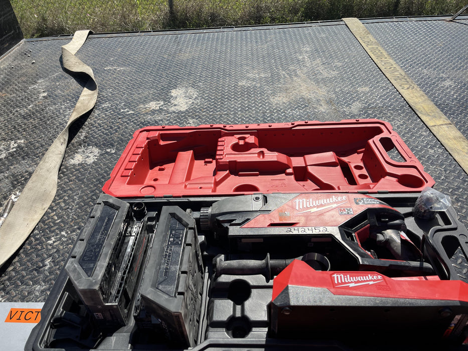 2022 MILWAUKEE MXF301-2CXS