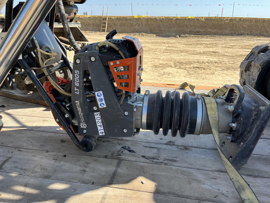 2024 HUSQVARNA LT6005