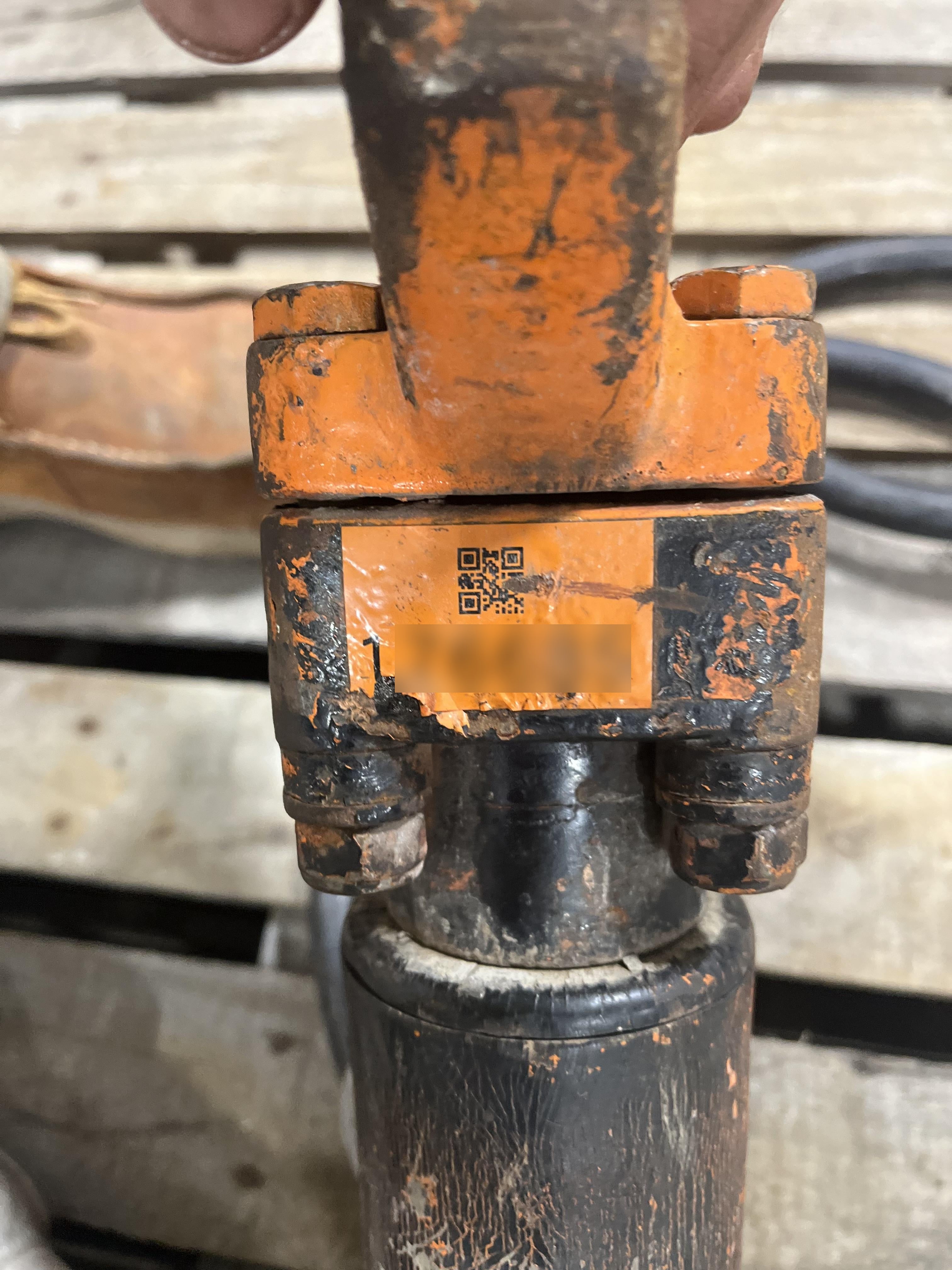 2021 MICHIGAN PNEUMATIC ES-CH3R-TRACKER