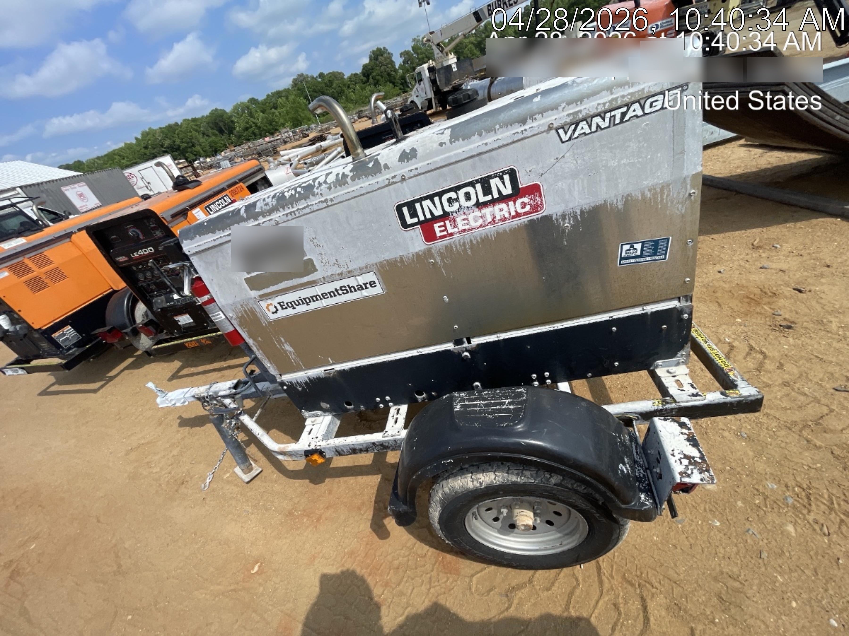 2019 Lincoln Electric Vantage 322 Welder Ready-Pak 3, Two wheel trailer, Fender and Light kit, Cable Rack