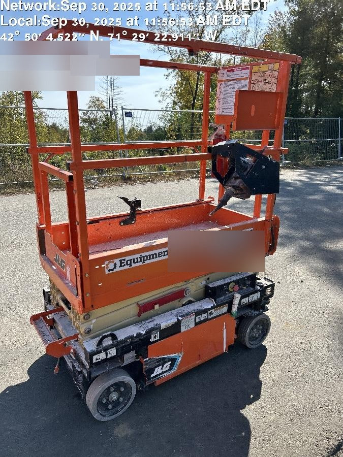 2022 JLG ES1330L