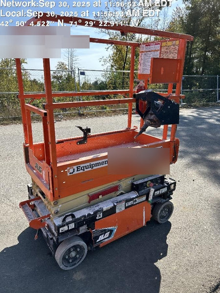 2022 JLG ES1330L
