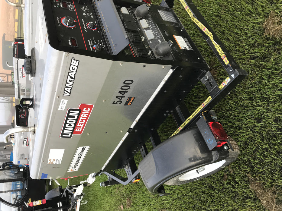 2019 Lincoln Electric Vantage 322 Welder Ready-Pak 3, Two wheel trailer, Fender and Light kit, Cable Rack