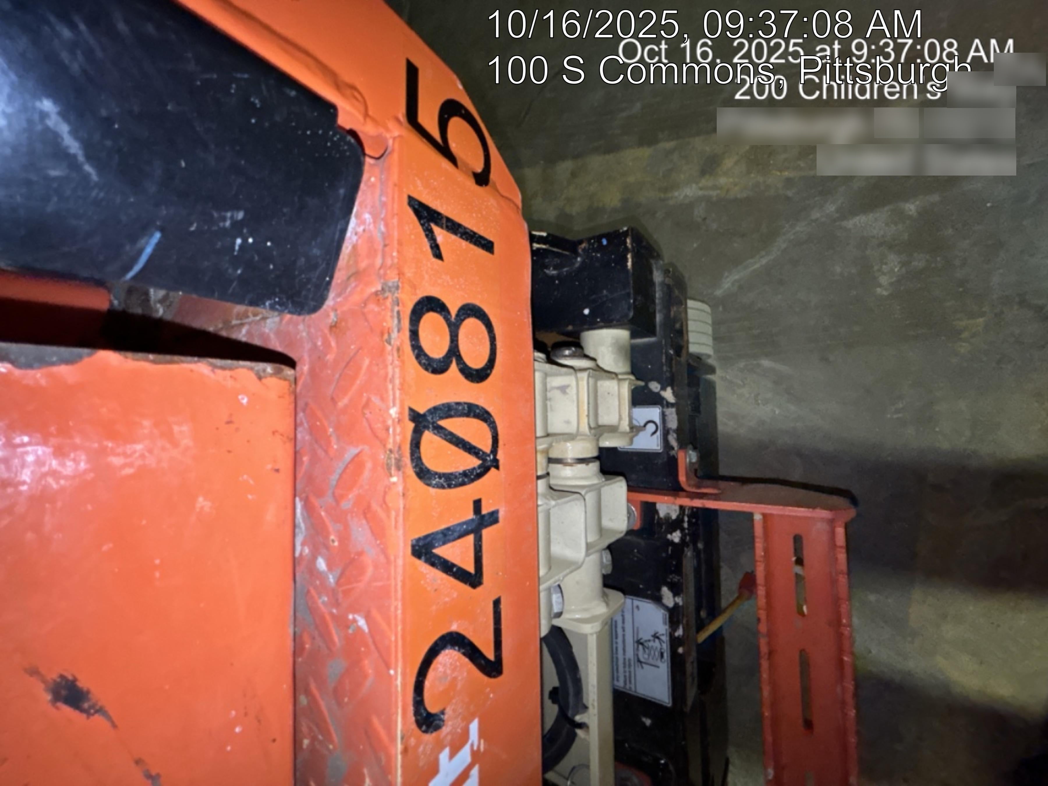 2022 JLG ES1330L