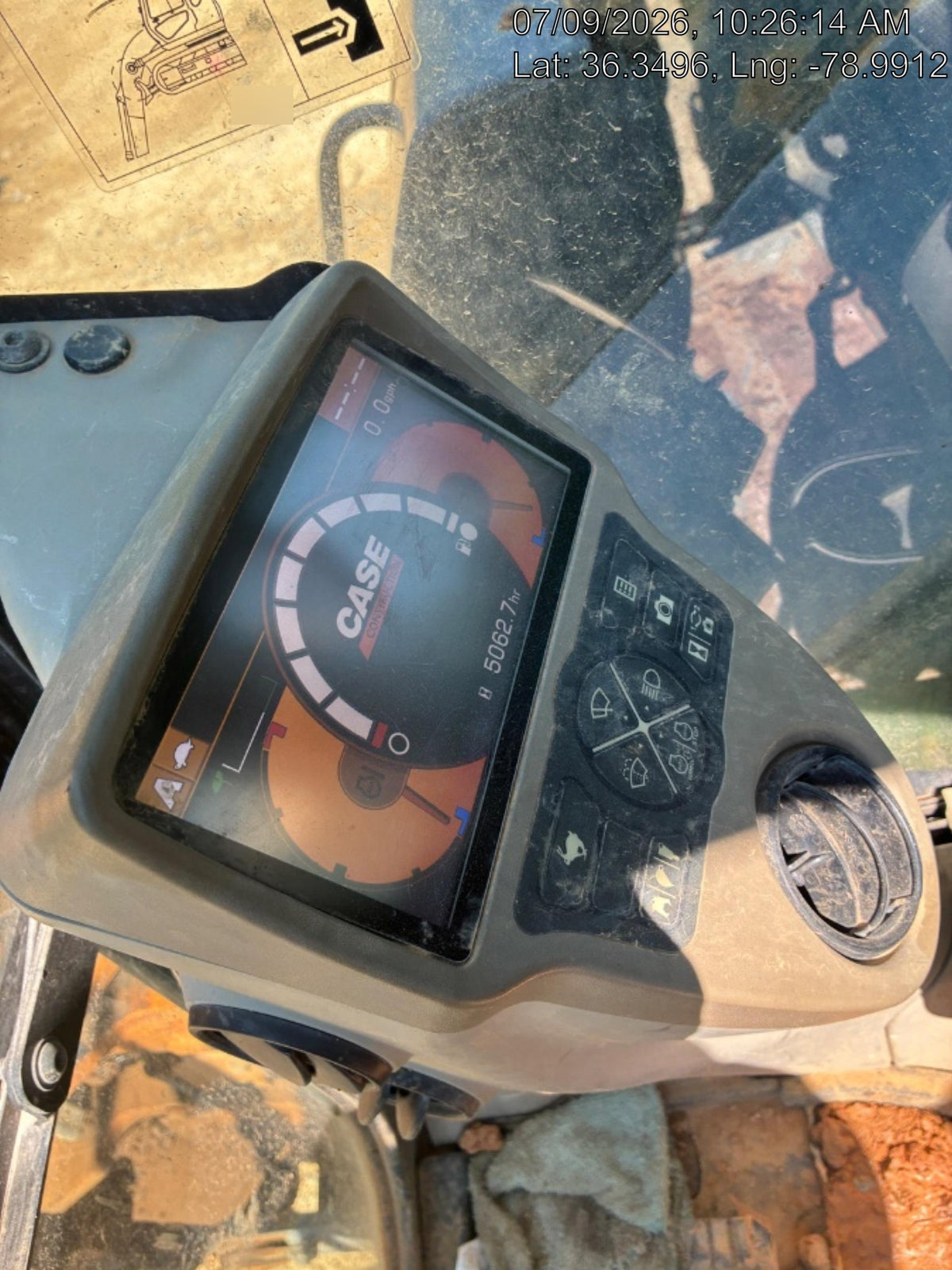 2015 Case CX80C CLOSED CAB, A/C, RUBBER TRACKS PADS, 7'-2" ARM