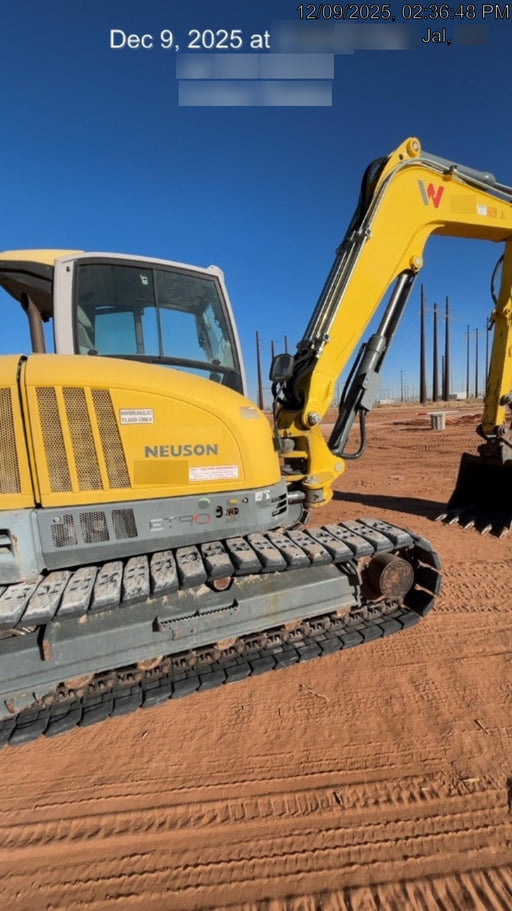 2019 Wacker Neuson ET90 Enclosed Cab, Hybrid Tracks, Long Dipperstick, T4, Hydraulic Thumb w/Manual QC, Buckets: 18/24/36"