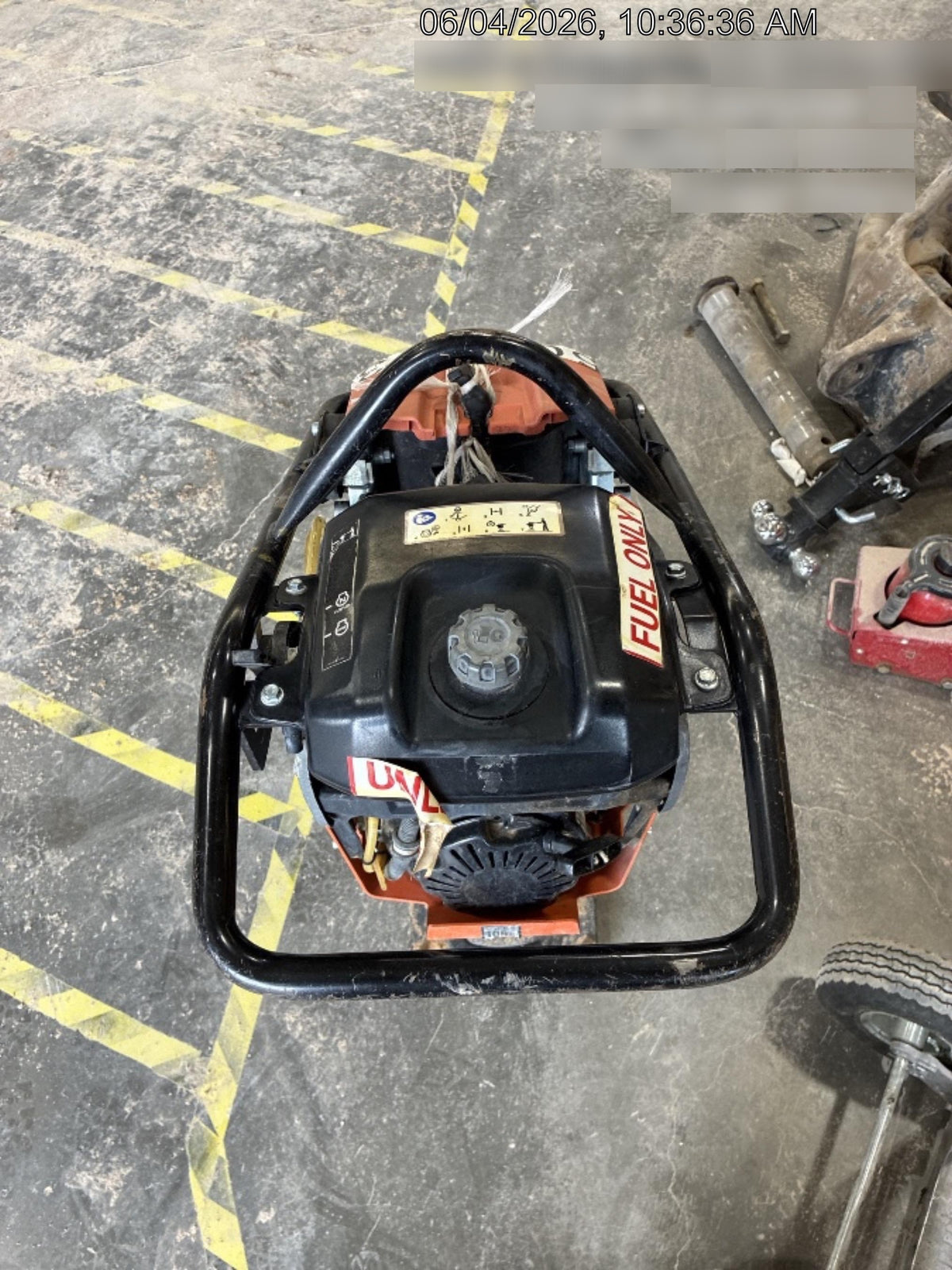 2025 HUSQVARNA LT6005