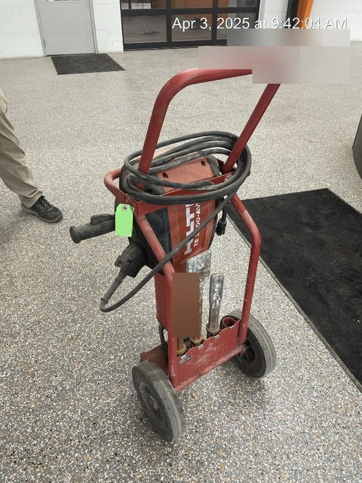 2021 HILTI TE 3000-AVR