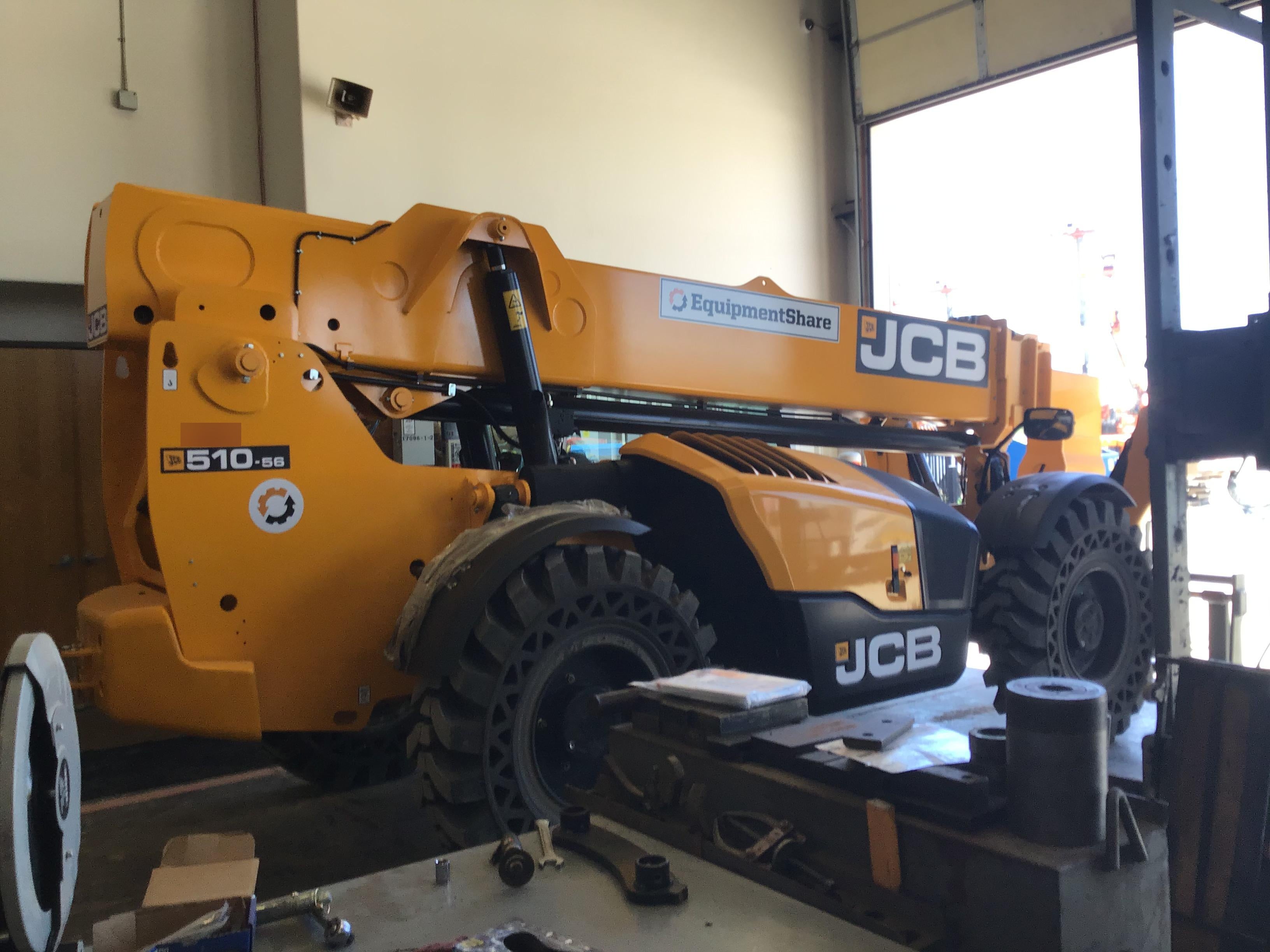 2020 JCB 510-56
