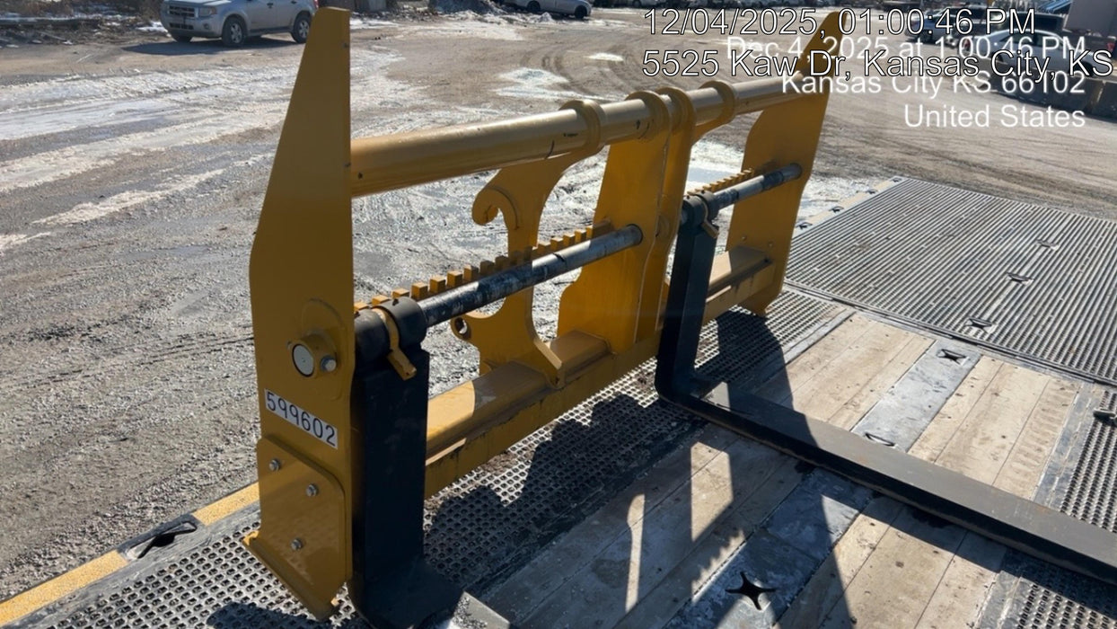 2025 JOHN DEERE 96" Loader Fork Carriage - John Deere