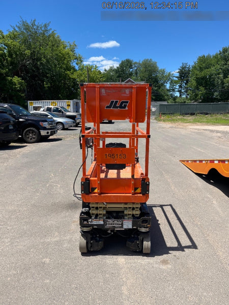 2021 JLG ES1330L