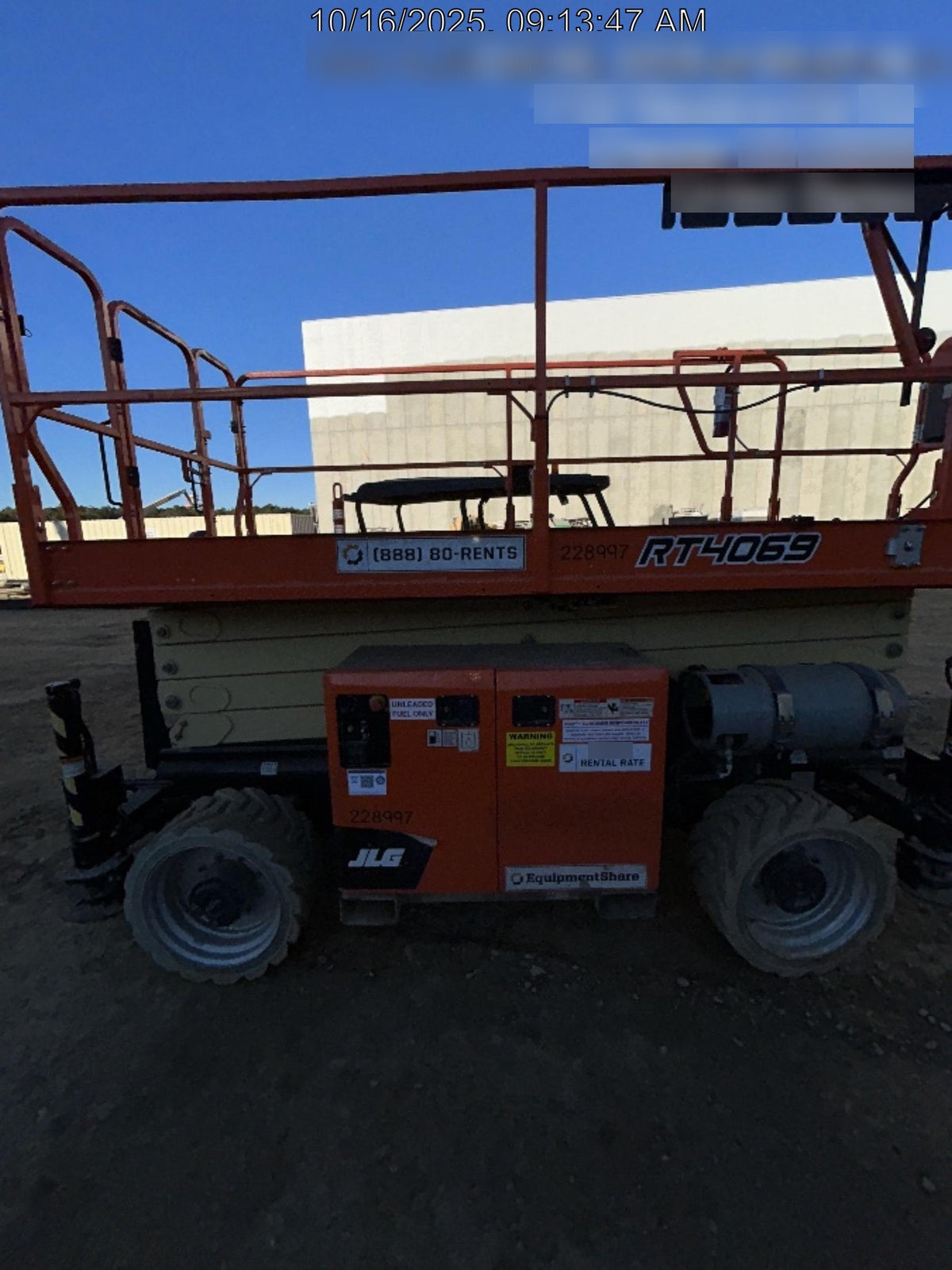 2022 JLG RT4069