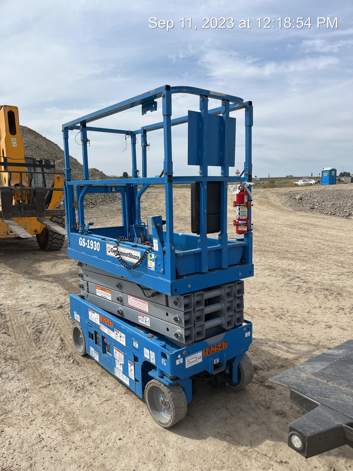 2020 Genie GS-1930 Solid Non Marking Tires, Beacon, Folding rails with half height swing gate, 800W Inverter