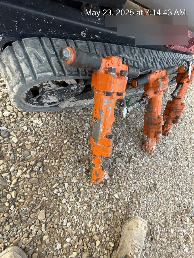 2023 MICHIGAN PNEUMATIC ES-TPB60-118-TRACKER