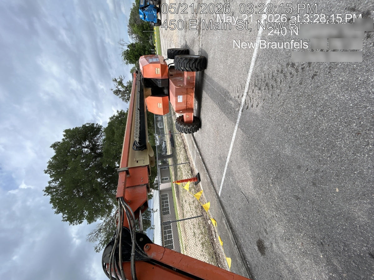 2016 JLG 660SJ