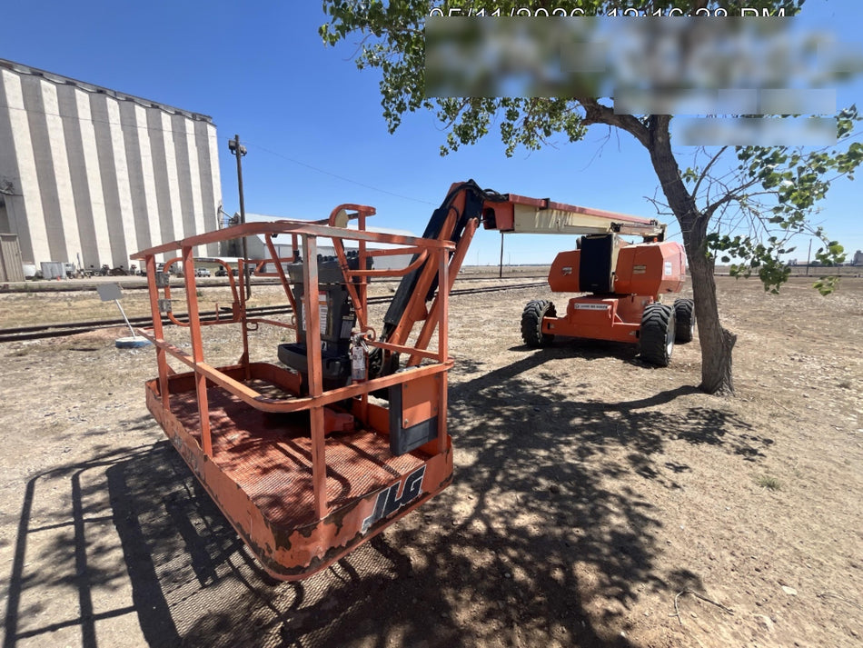 2021 JLG 800AJ