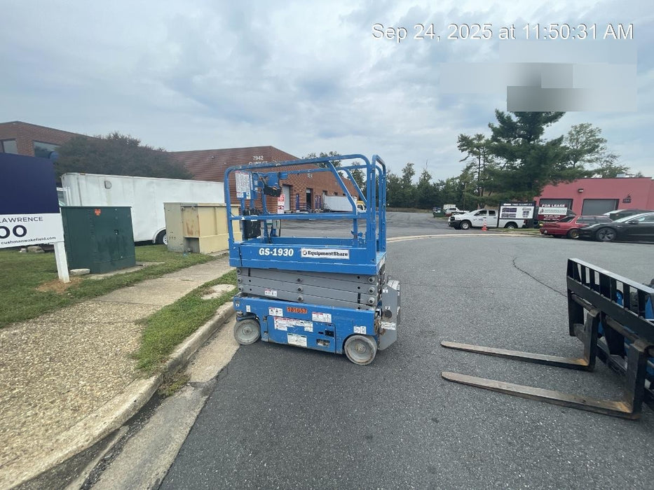 2020 Genie GS-1930 Fixed rails with chain entry gate - Pre A92.20