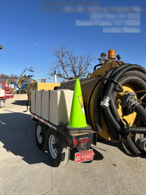 2023 Vac-Tron LP573XDT T4 Koehler Diesel Engine, 500 Gallon Debris Tank, x2 100 Gallon Water Tanks